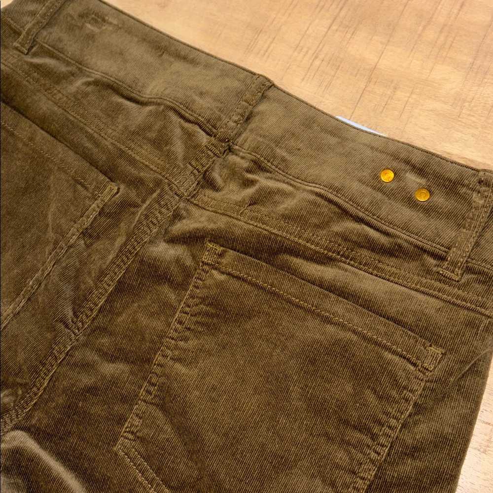 CAbi Jeans Corduroy High-Low Crop Pants Mushroom 12 NWT NEW - Picture 9 of 9
